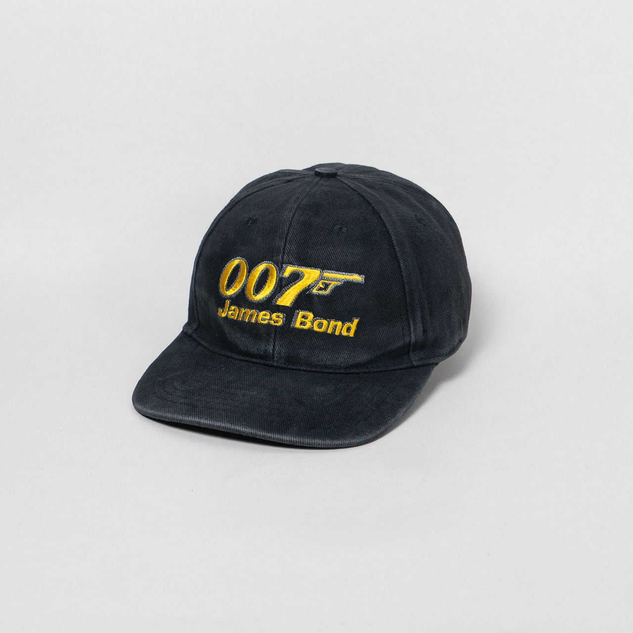 007 James Bond – ALLCAPS