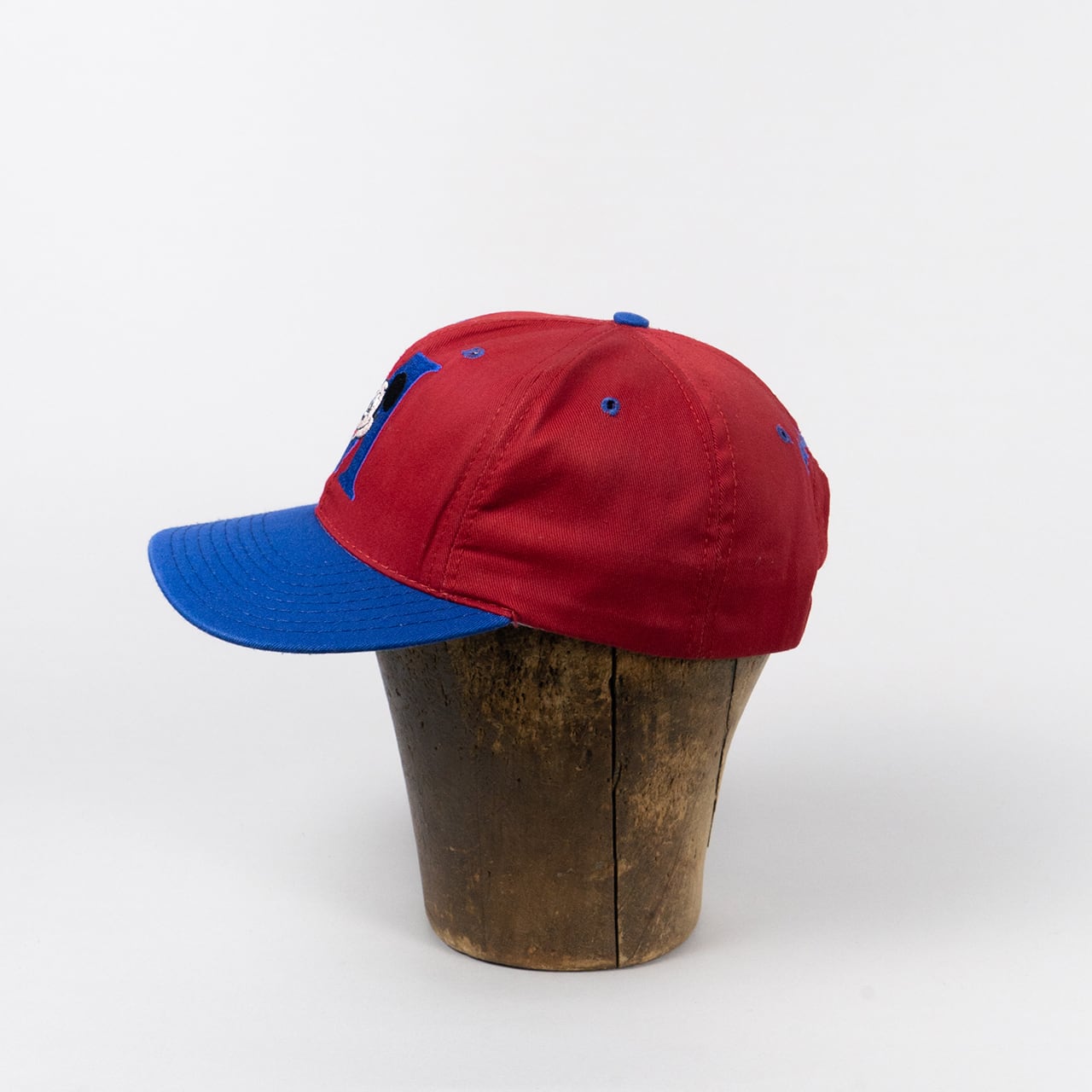 Chapeau de Mickey Mouse et Dingo Co.