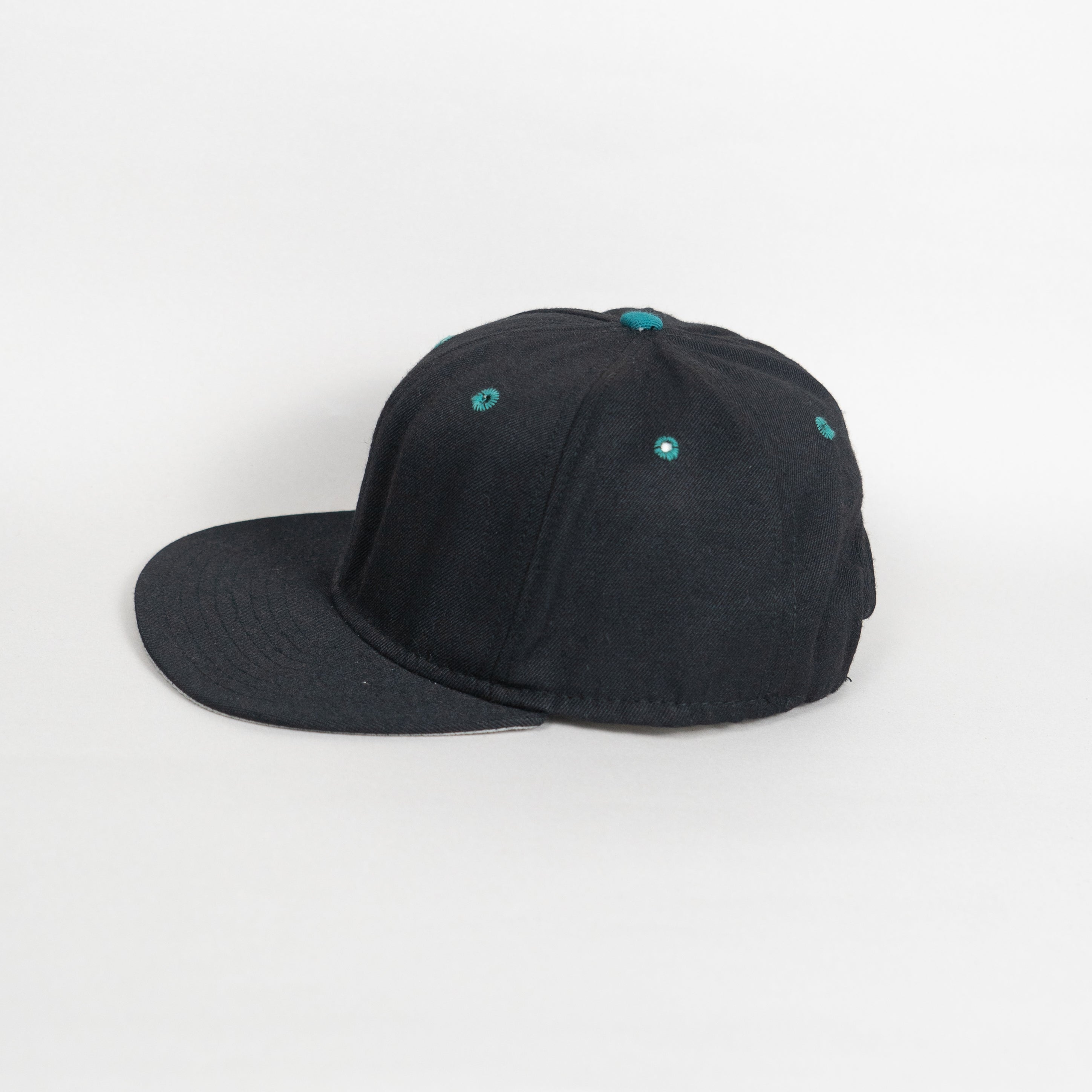 Blank Black Point Color Cap