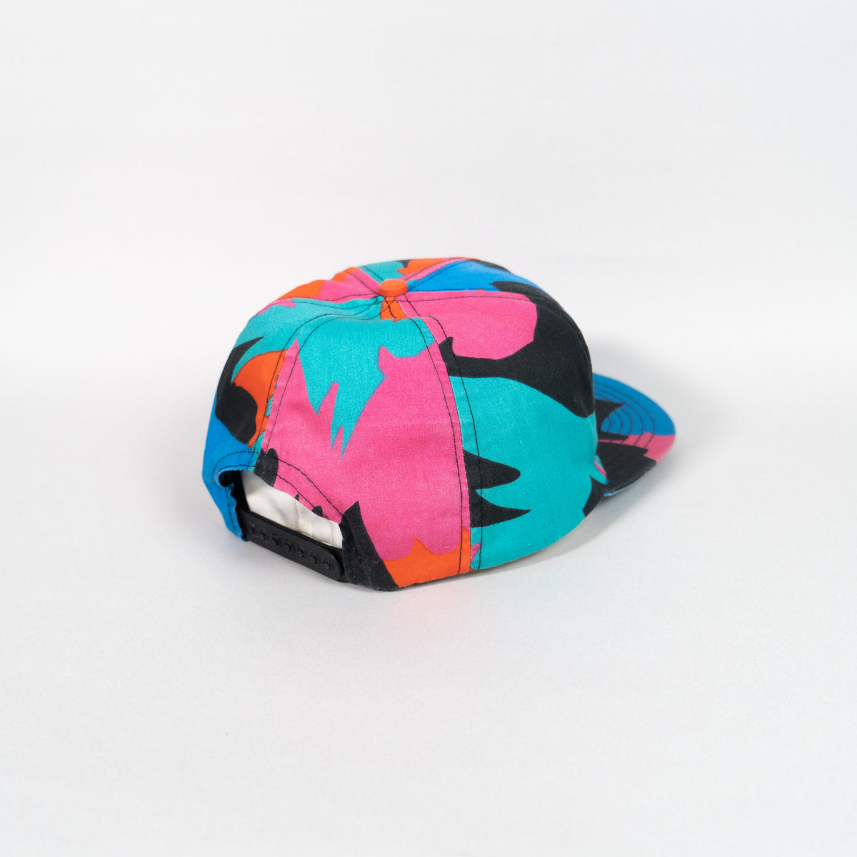 Blank 80s Pattern
