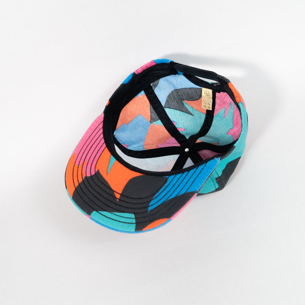 Blank 80s Pattern