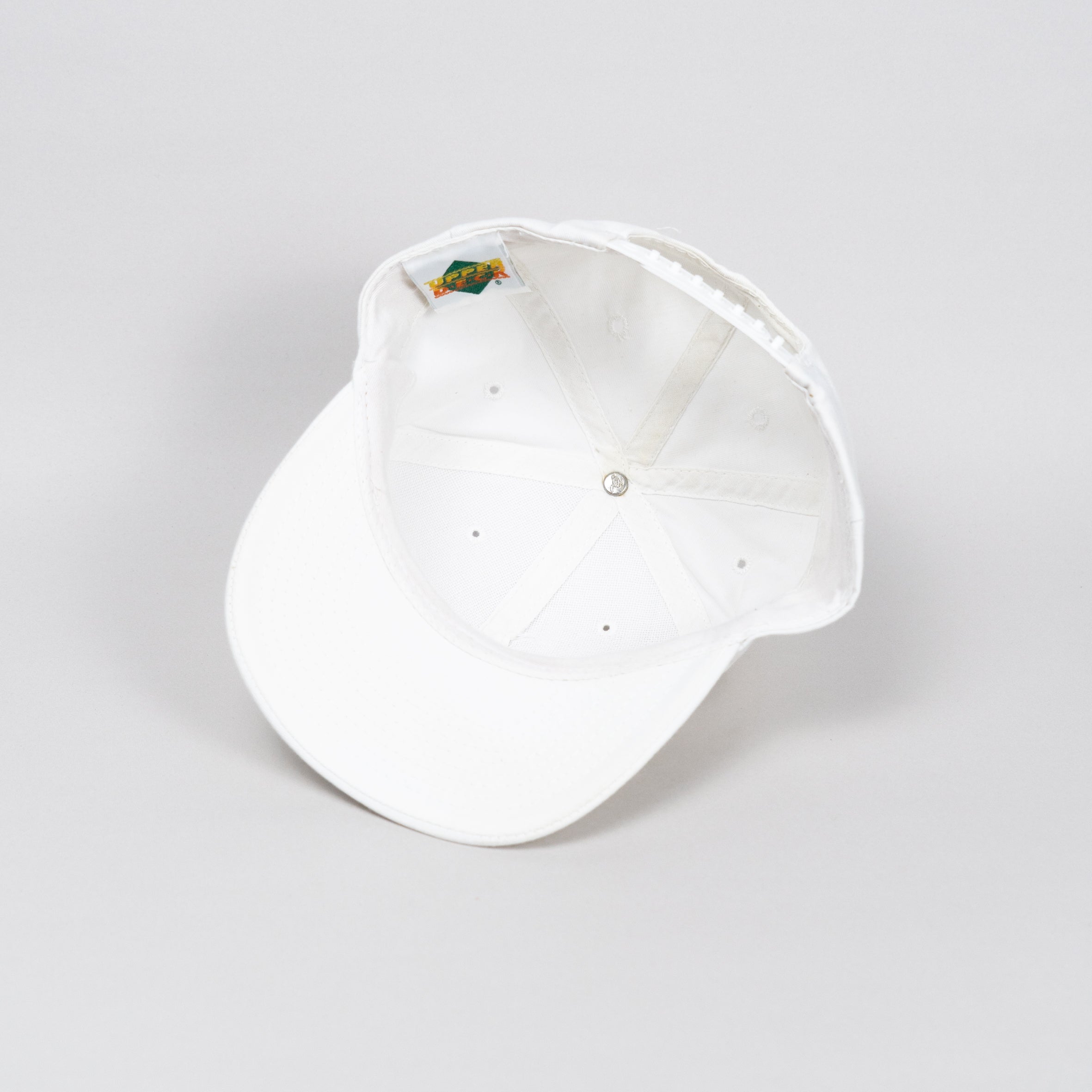 Upper D•E•C•K – ALLCAPS