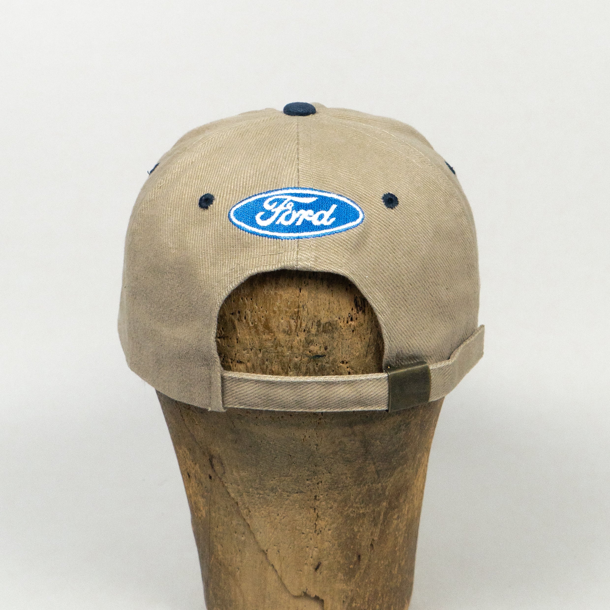 V8 Staff Ford