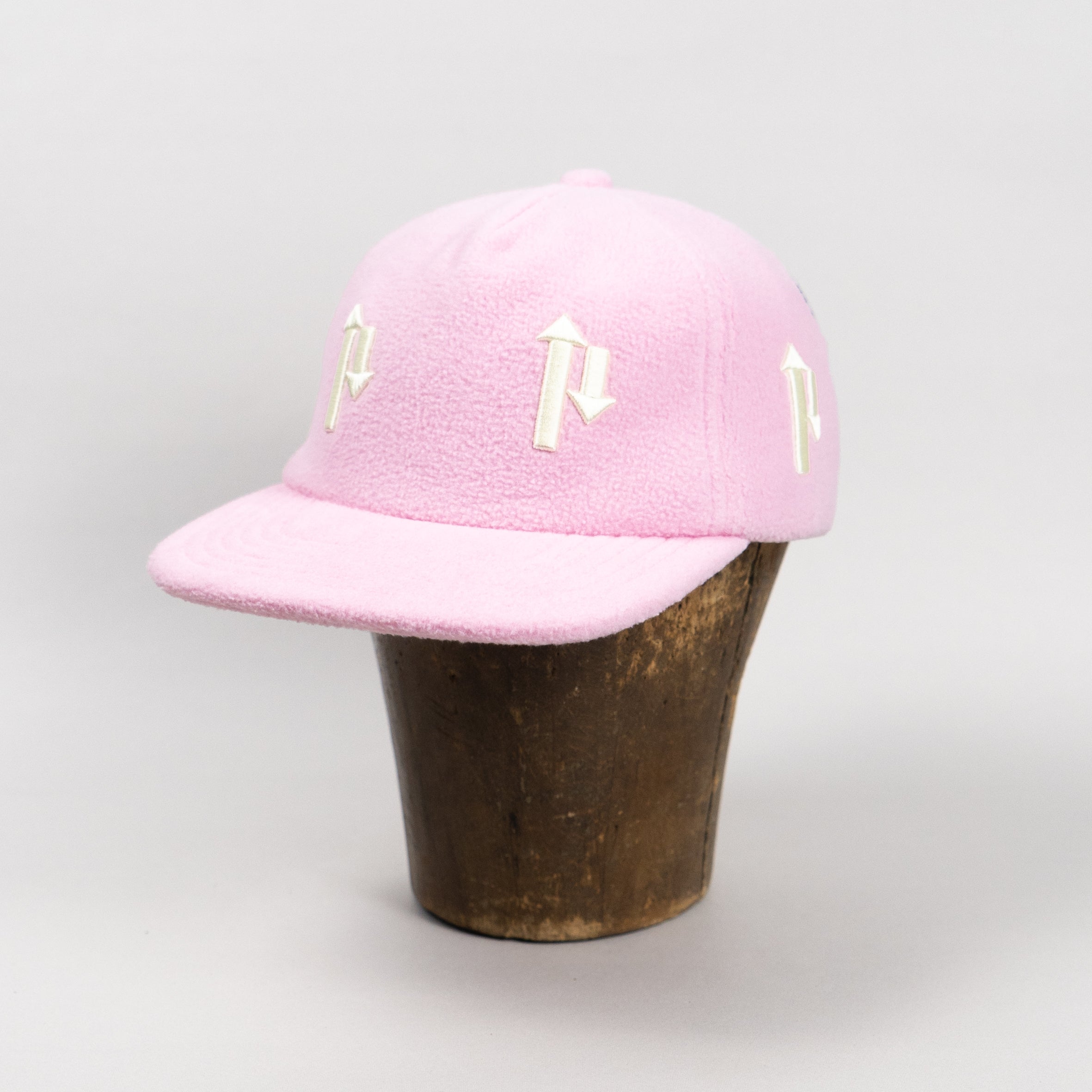 PHINGERIN × ALLCAPS ARROW FLEECE HAT - ALLCAPS TAG