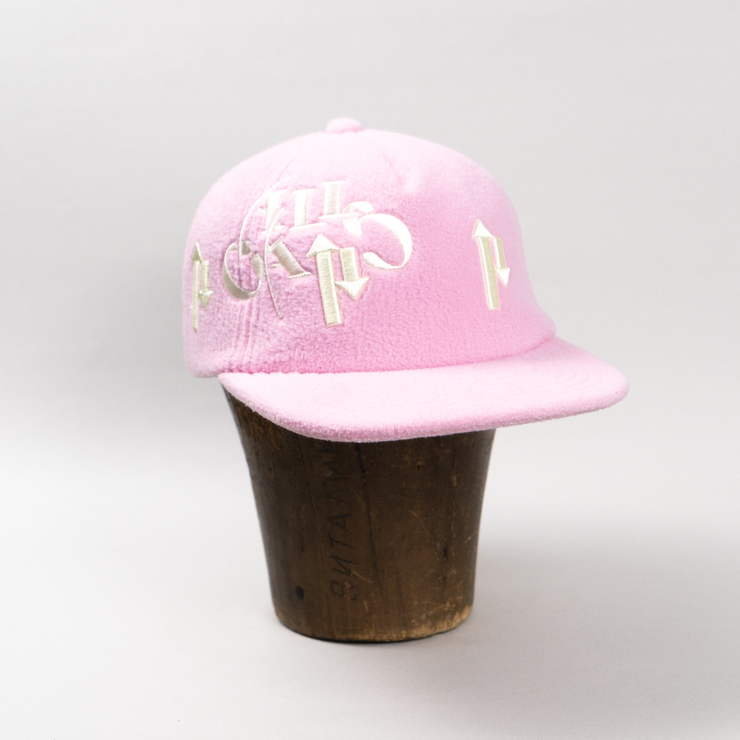 PHINGERIN × ALLCAPS ARROW FLEECE HAT - ALLCA"P"S