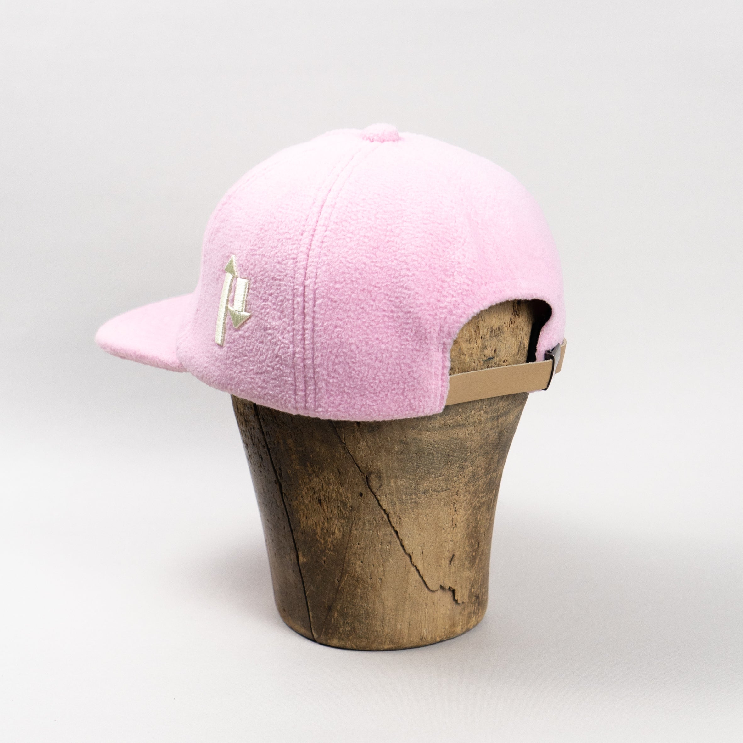 PHINGERIN × ALLCAPS ARROW FLEECE HAT - ALLCA"P"S