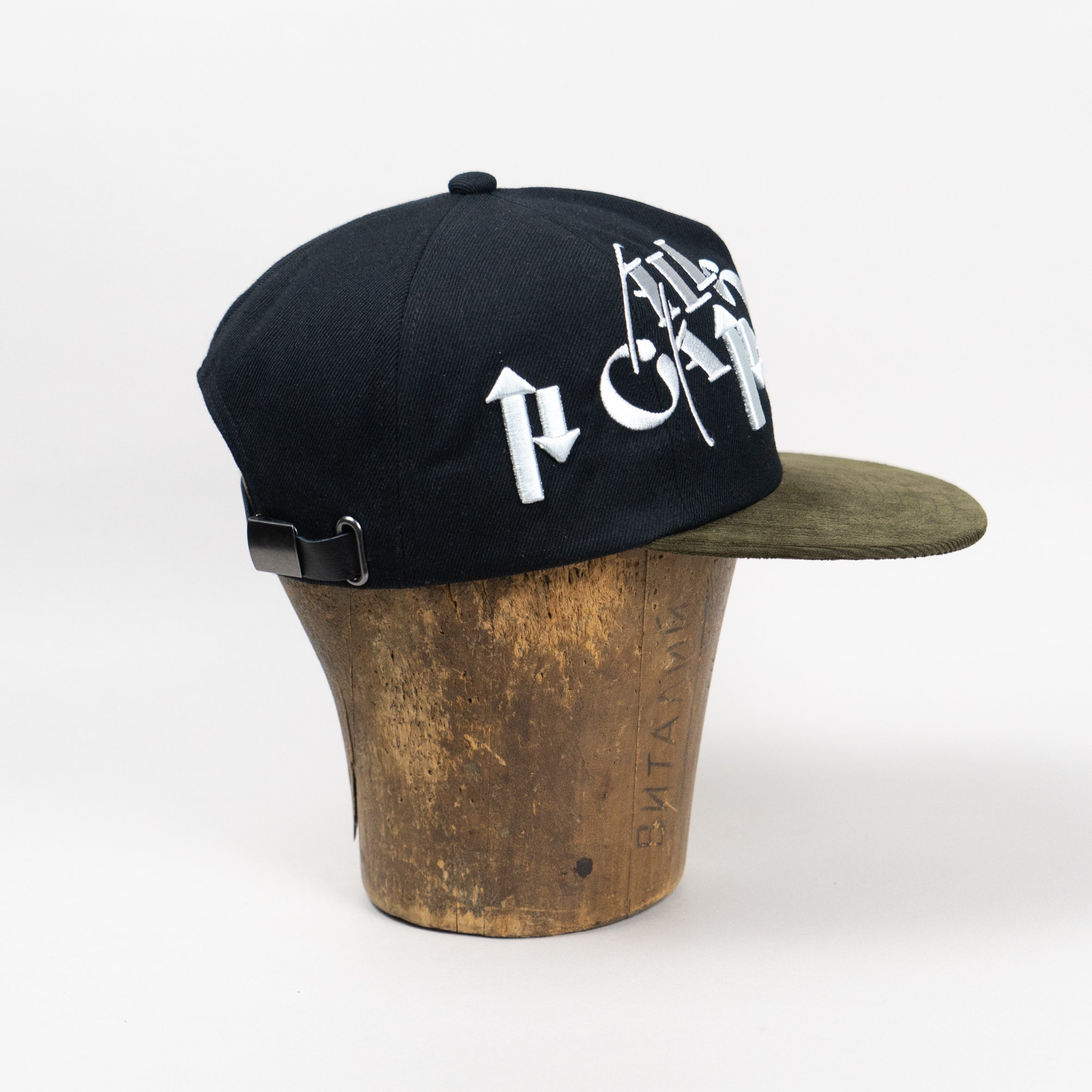PHINGERIN × ALLCAPS ARROW CORD HAT - ALLCA"P"S