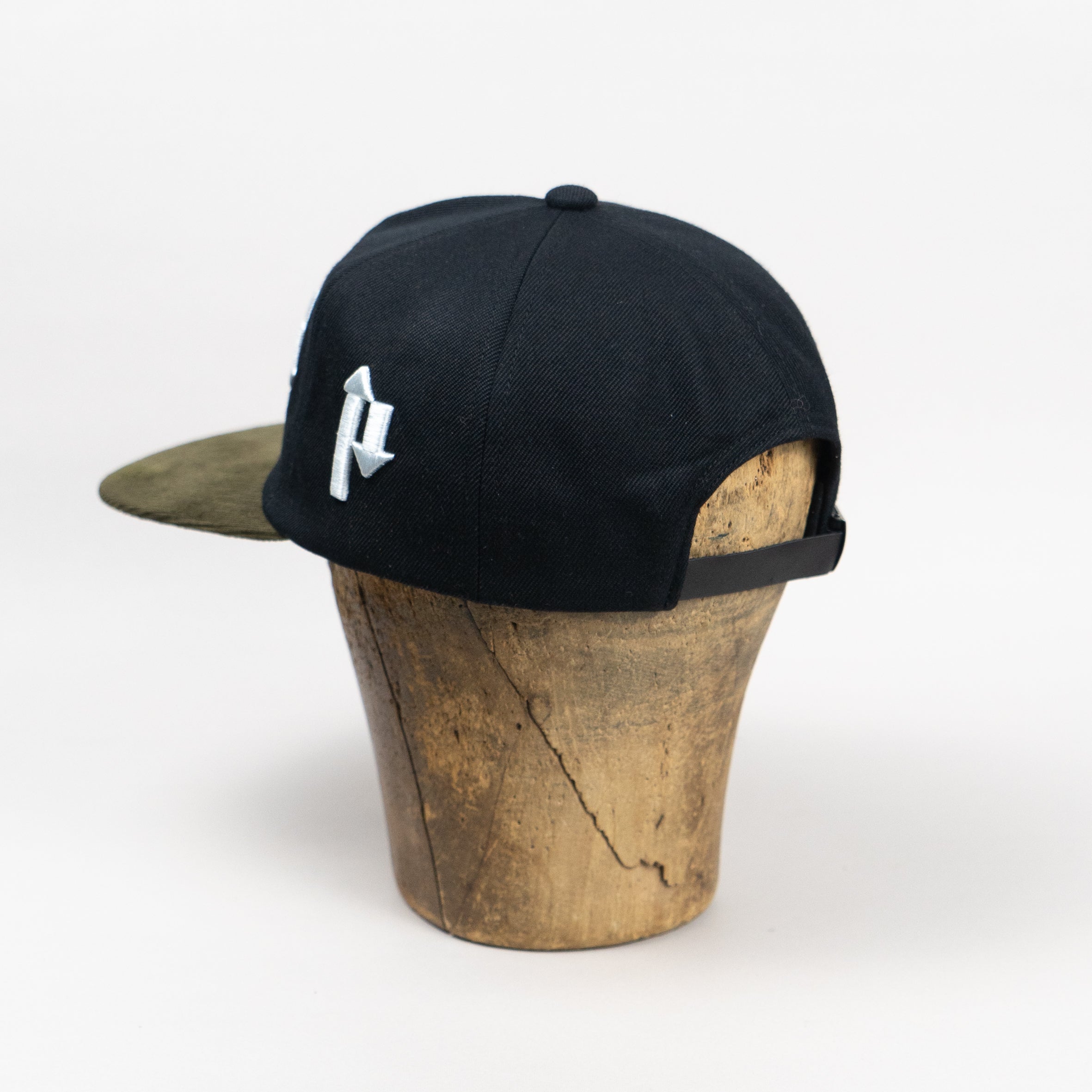 PHINGERIN × ALLCAPS ARROW CORD HAT - ALLCA"P"S