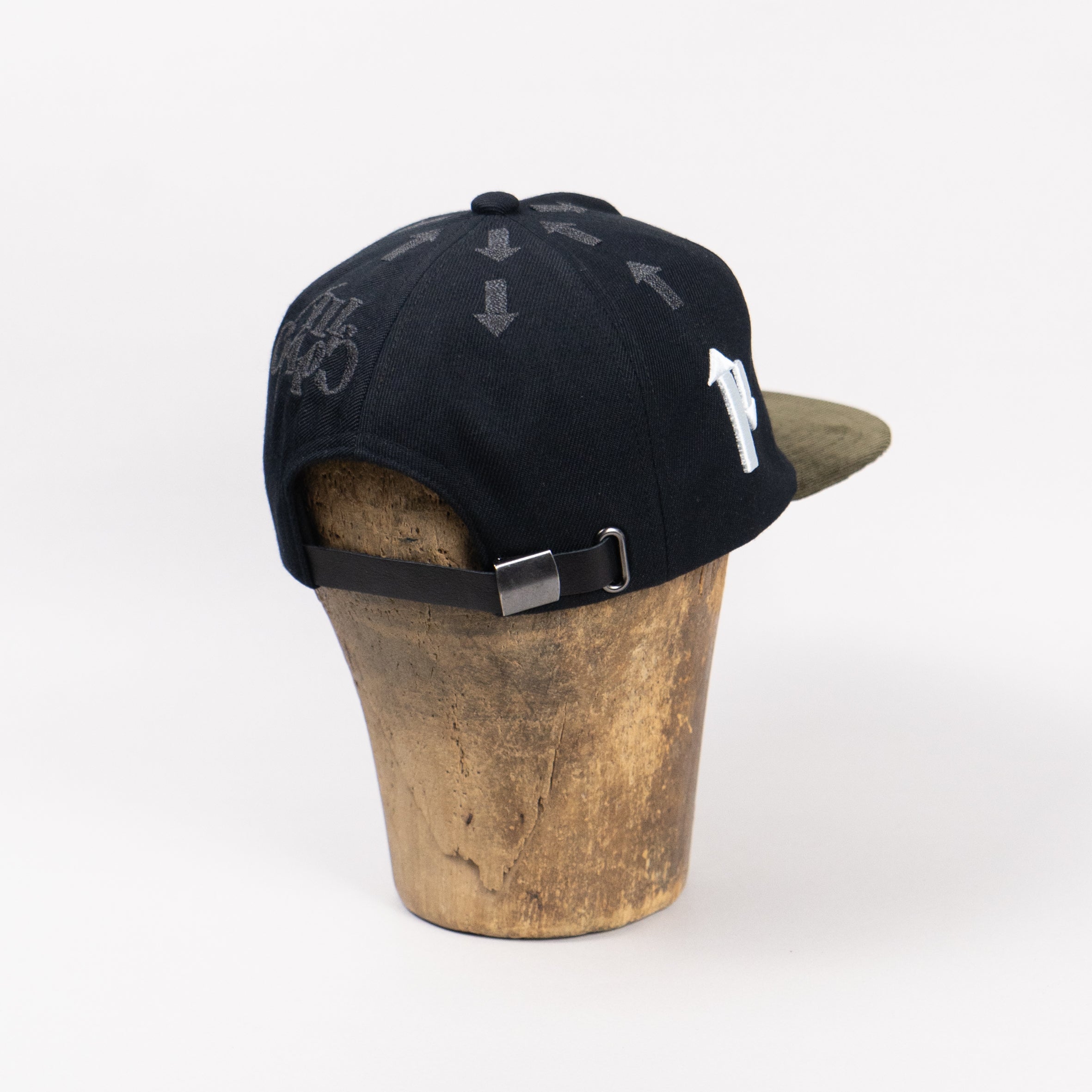 PHINGERIN × ALLCAPS ARROW CORD HAT - REFLECTIVE