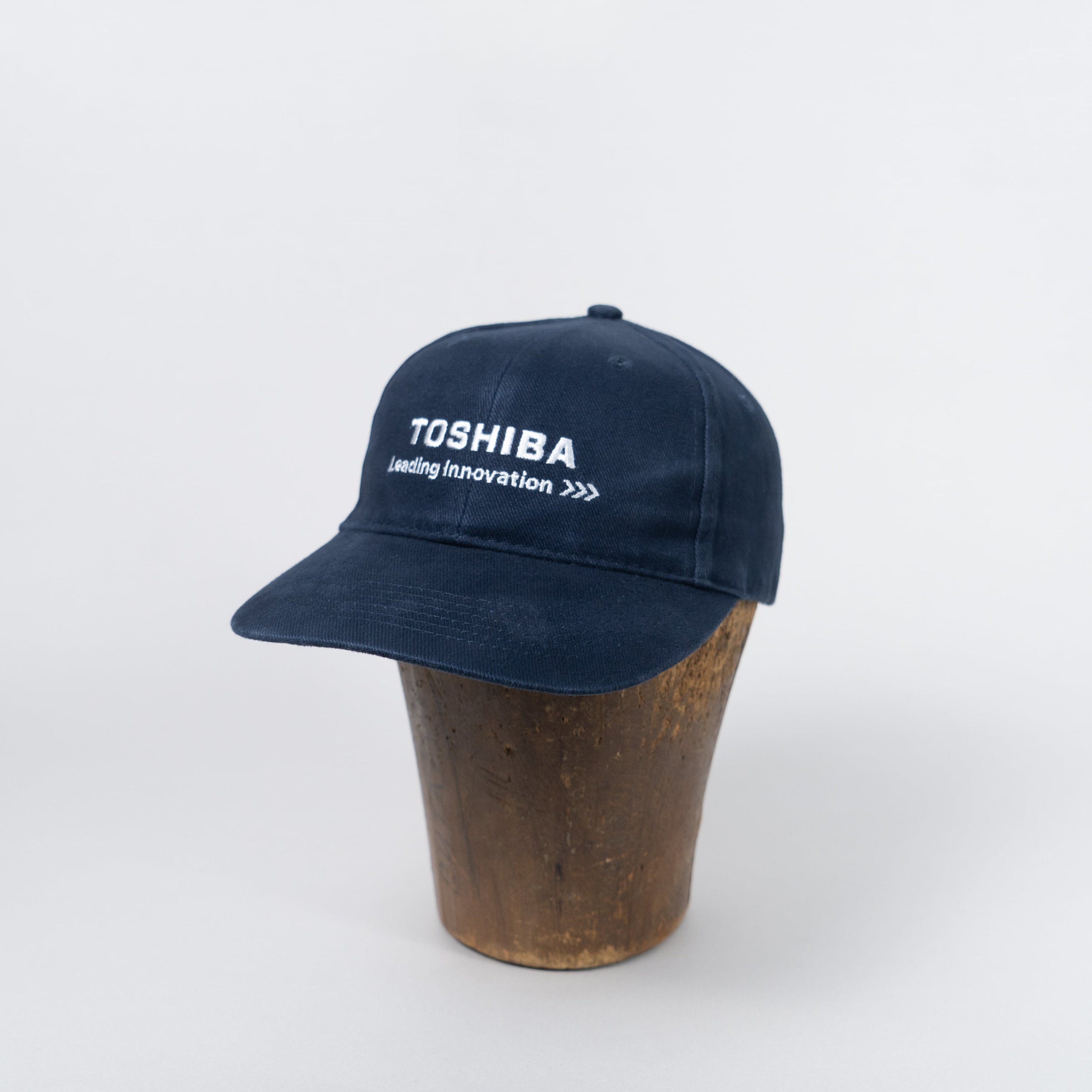 TOSHIBA