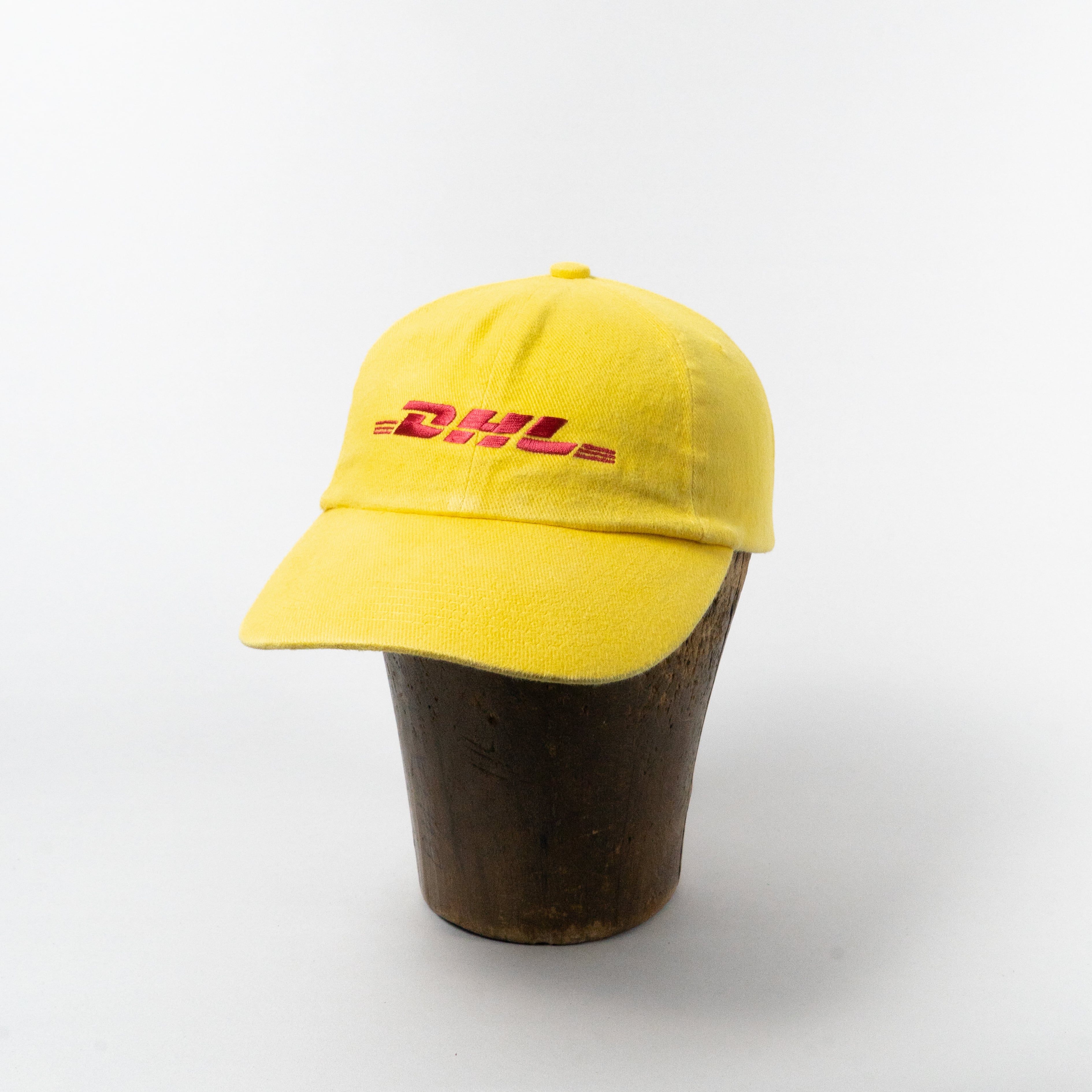 DHL Yellow – ALLCAPS